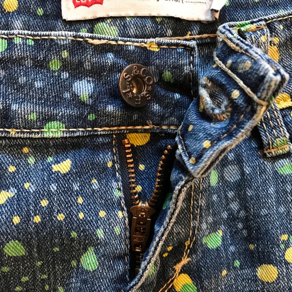 Levis Shorty Shorts Womens Size 7 Denim Blue Paint Splatter Print Low Waist - Picture 9 of 11